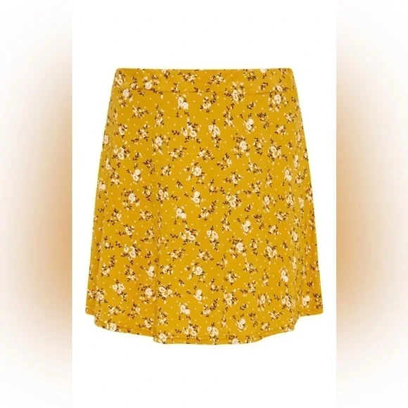 NWT Pretty Little Thing Mustard Ditsy Floral Skater Skirt in US 4 - Picture 2 of 6
